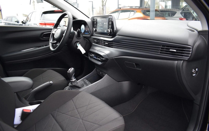 Hyundai Bayon cena 76900 przebieg: 9300, rok produkcji 2022 z Ujazd małe 407